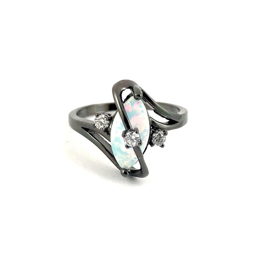 10K Gold Black Tone Opal Ring Size 10.75